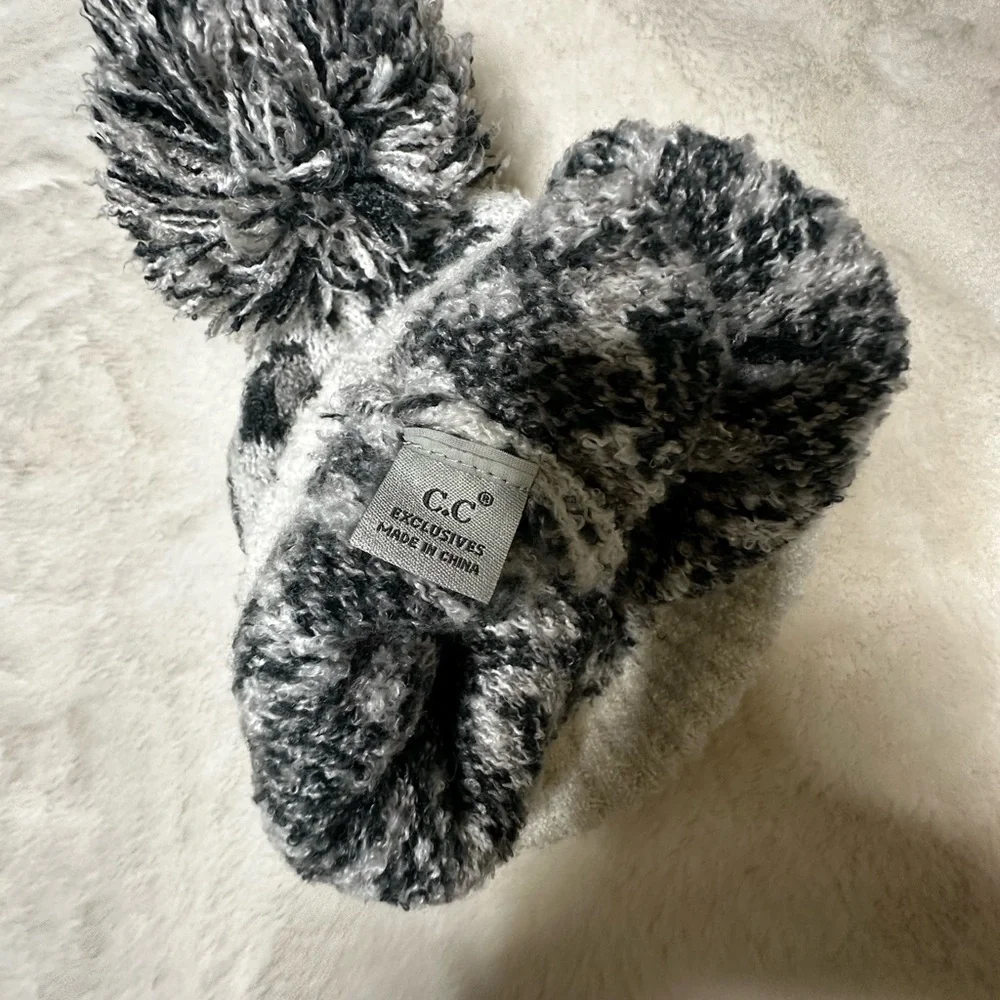 C.C Kids Gray Leopard Pom Beanie